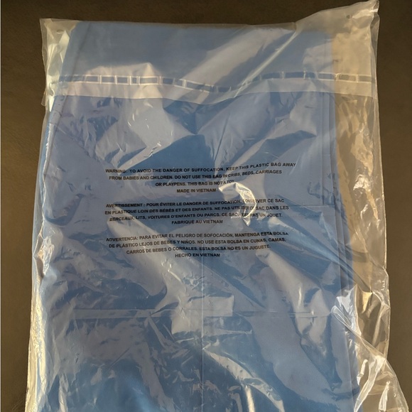 *Brand New* Figs Royal Blue Kade Cargo Scrub Pants Size M - Picture 3 of 3